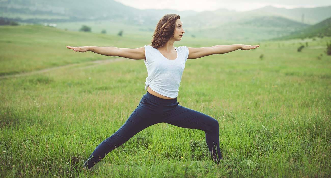 Sanitätshaus Teraske Yoga auf Wiese